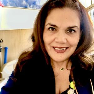 Meet your Posher, Lorena